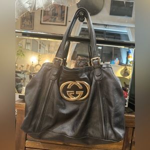 💯 Authentic Gucci Black Leather Shoulder bag